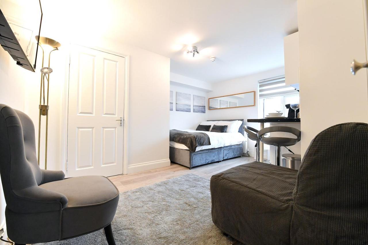 Stylish Studios By Luxestays Shepherds Bush Apartment *