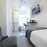 Stylish Studios By Luxestays Shepherds Bush