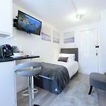 Stylish Studios By Luxestays Shepherds Bush