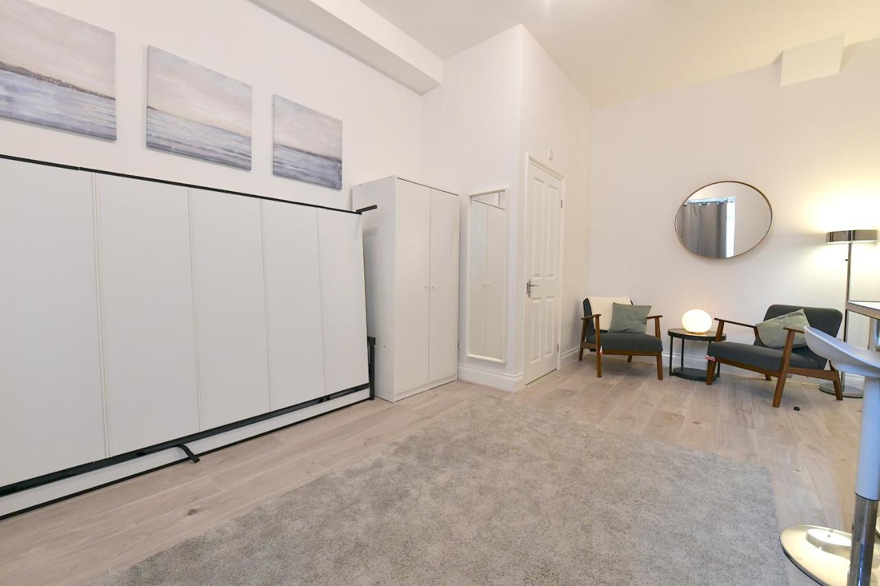 Apartment Stylish Studios By Luxestays Shepherds Bush *