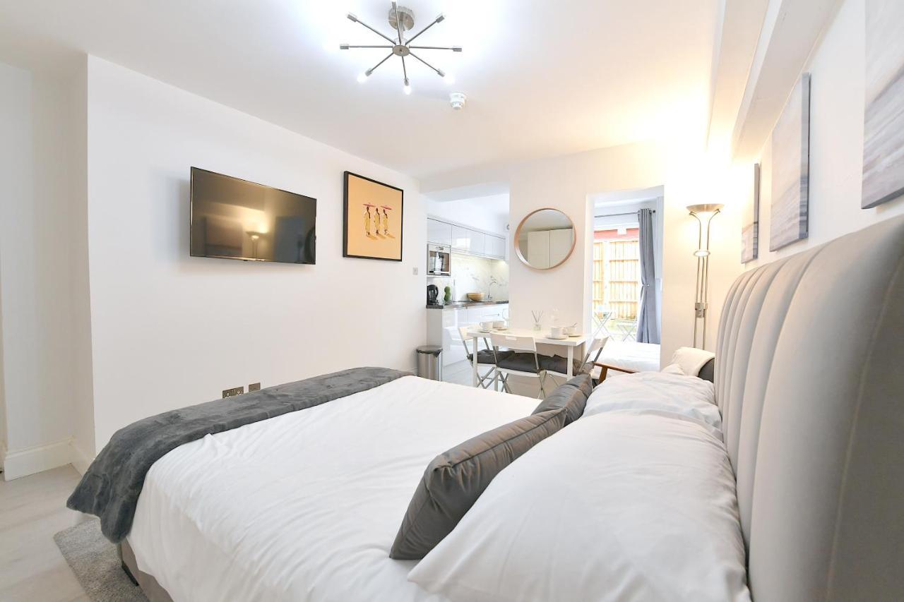 Apartment Stylish Studios By Luxestays Shepherds Bush London