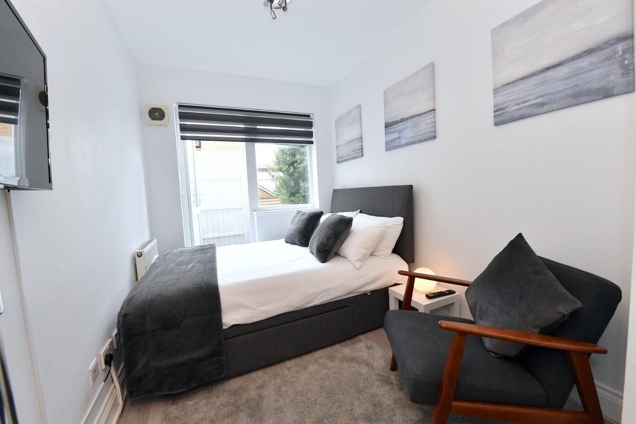 Apartment Stylish Studios By Luxestays Shepherds Bush London