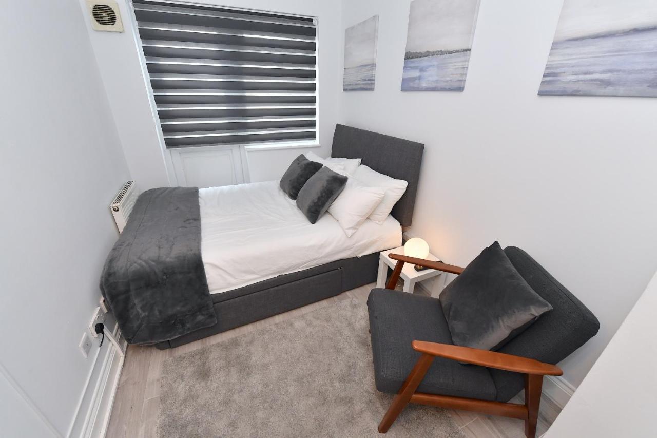 Stylish Studios By Luxestays Shepherds Bush Apartment London
