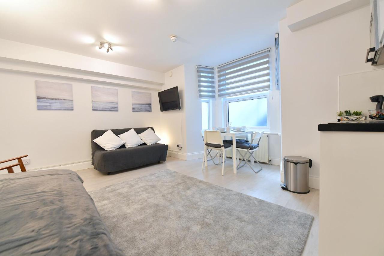 Stylish Studios By Luxestays Shepherds Bush Apartment *