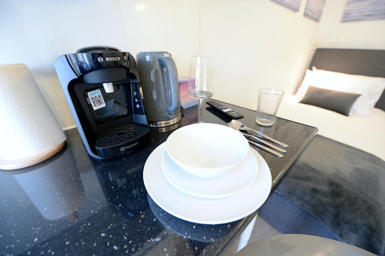 Stylish Studios By Luxestays Shepherds Bush Apartment *