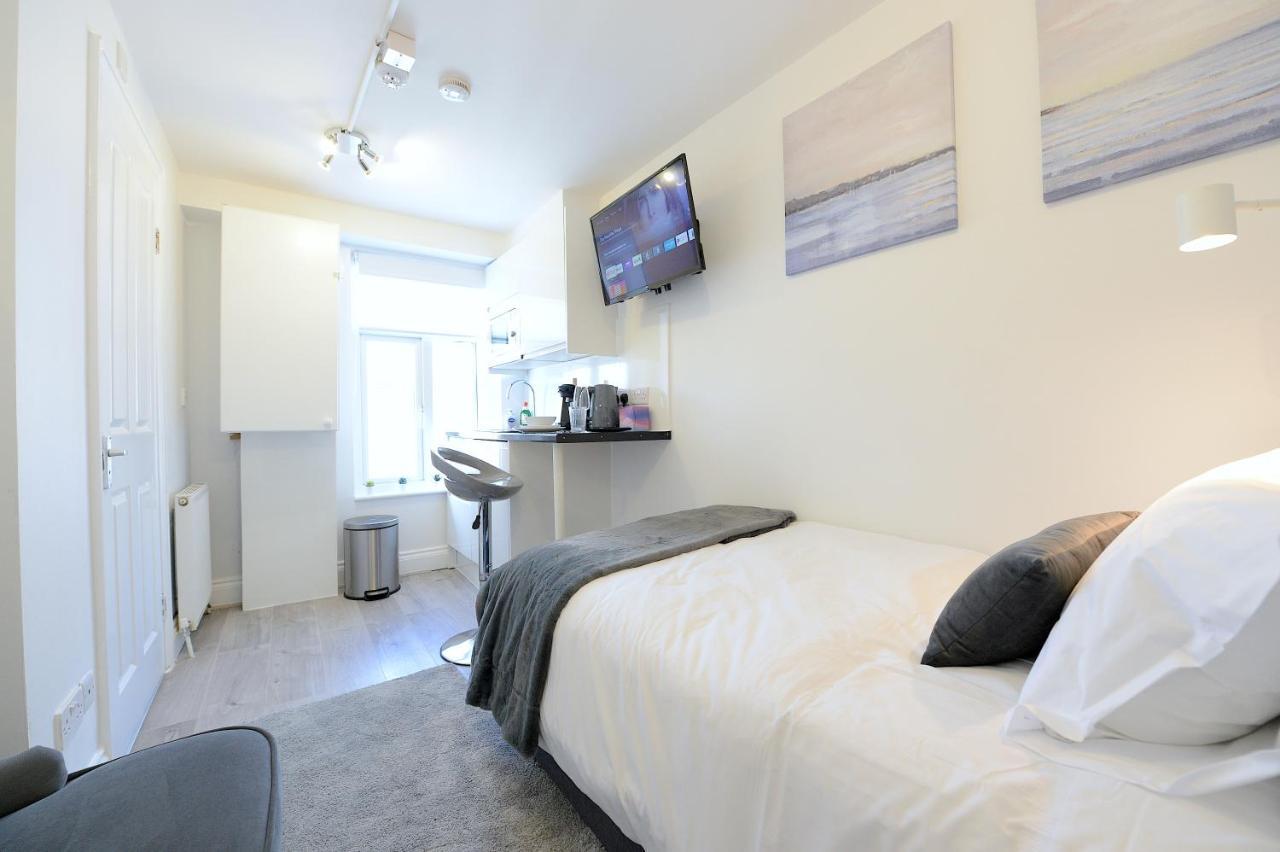 Stylish Studios By Luxestays Shepherds Bush Apartment