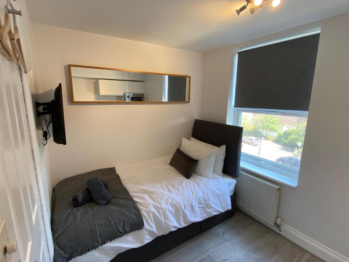 Stylish Studios By Luxestays Shepherds Bush Apartment *